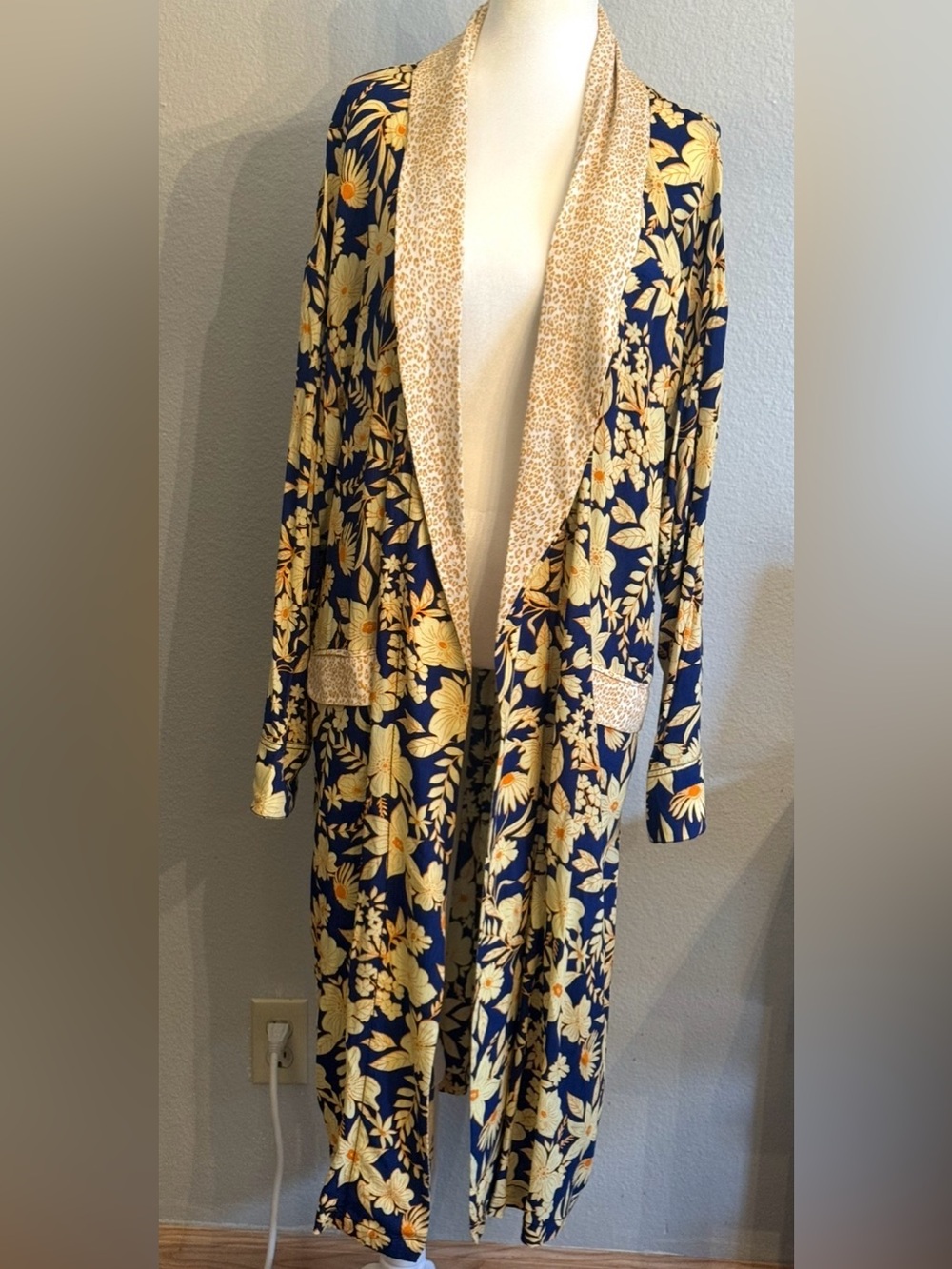 Free People Floral Navy and Yellow Long Kimono Duster Size Lg NWT